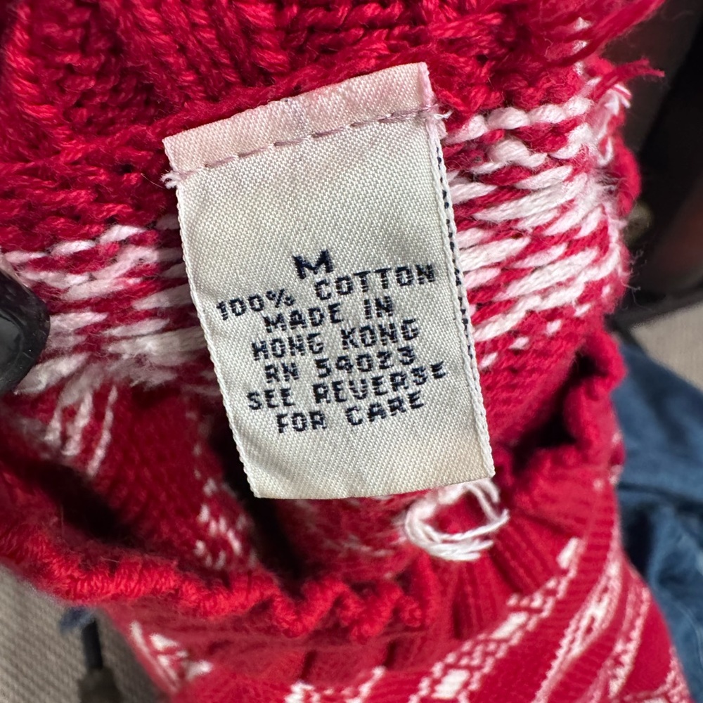 Vintage Gap Red and White Sweater - Picture 6 of 9